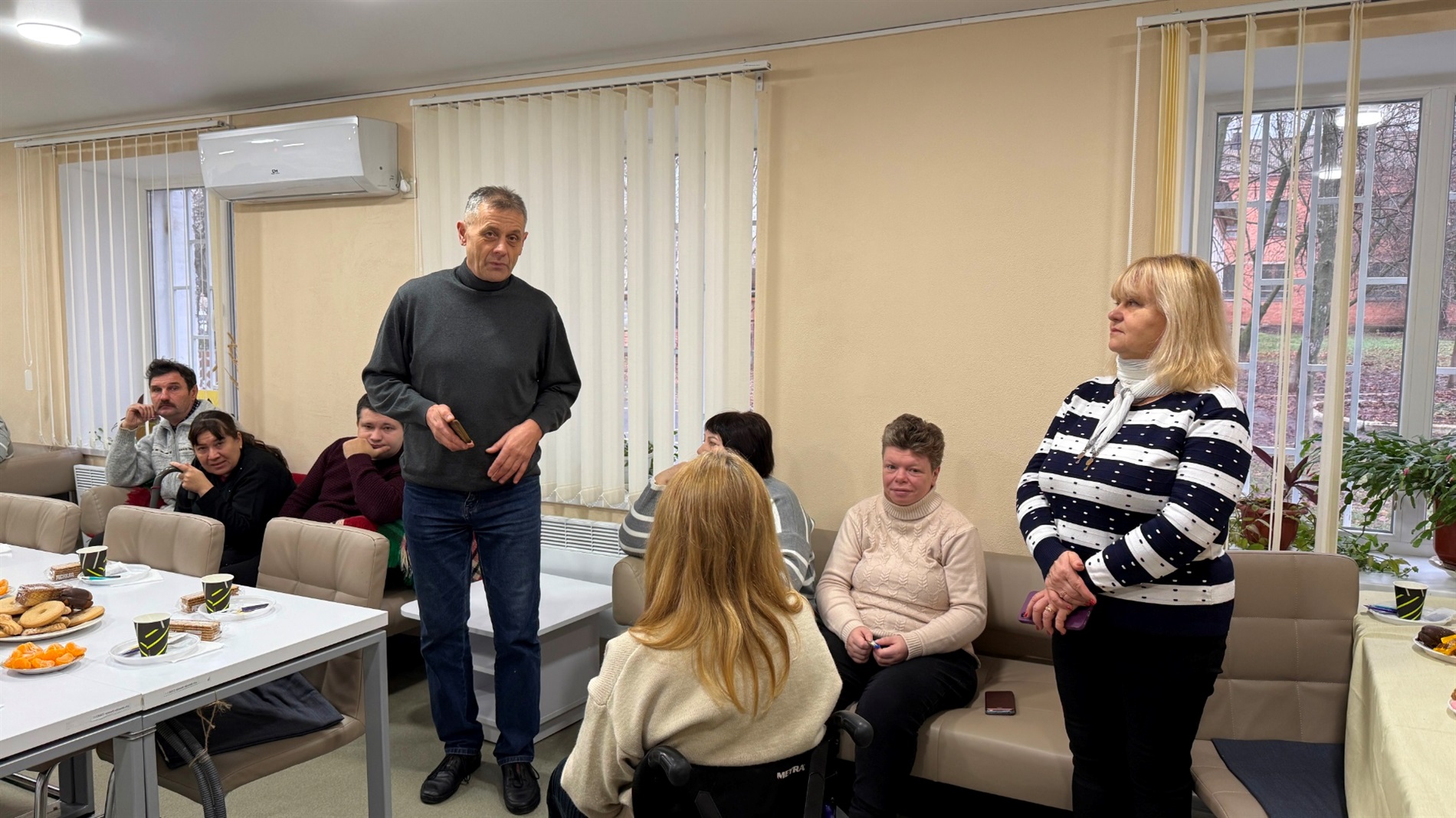 «Згуртуймося у важкий час»: у Первомайську провели зустріч до Дня людей з інвалідністю