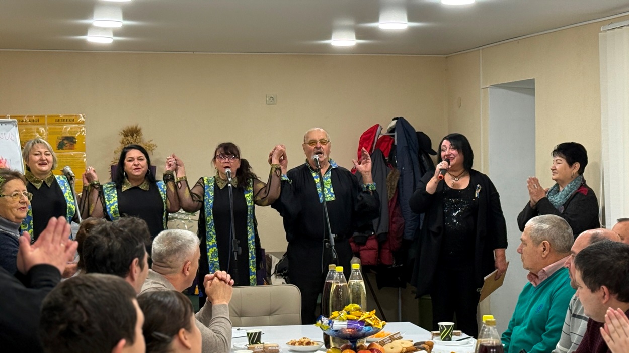 Виступає гурт Будьмо разом