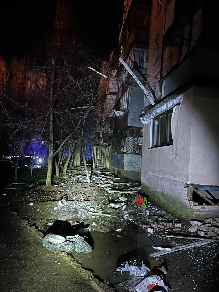 Одеса під атакою безпілотників: пошкоджені житлові будинки, є постраждалі