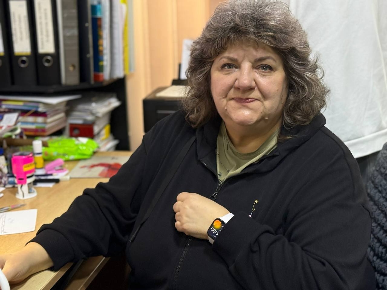 «Листи і подарунки на передову»: освітяни, діти та журналісти об’єдналися в акції до Дня ЗСУ