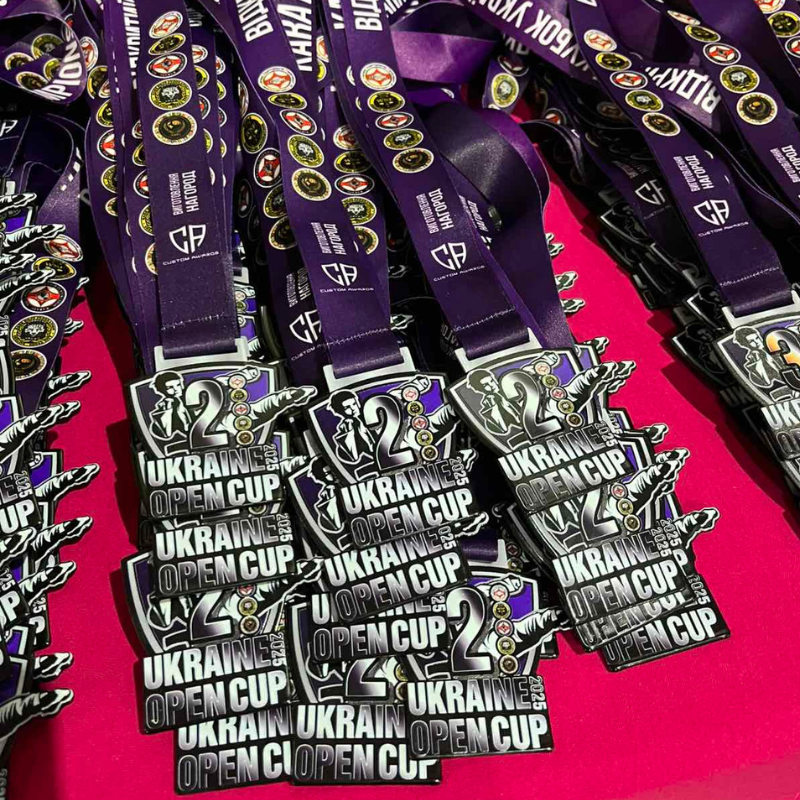 П’ять золотих і три срібні медалі: первомайські каратисти повернулися з Одеського турніру