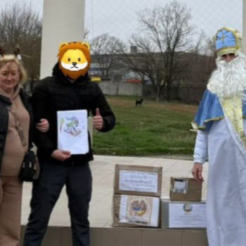 Бійці з херсонського напрямку подякували первомайським освітянам та учням за допомогу
