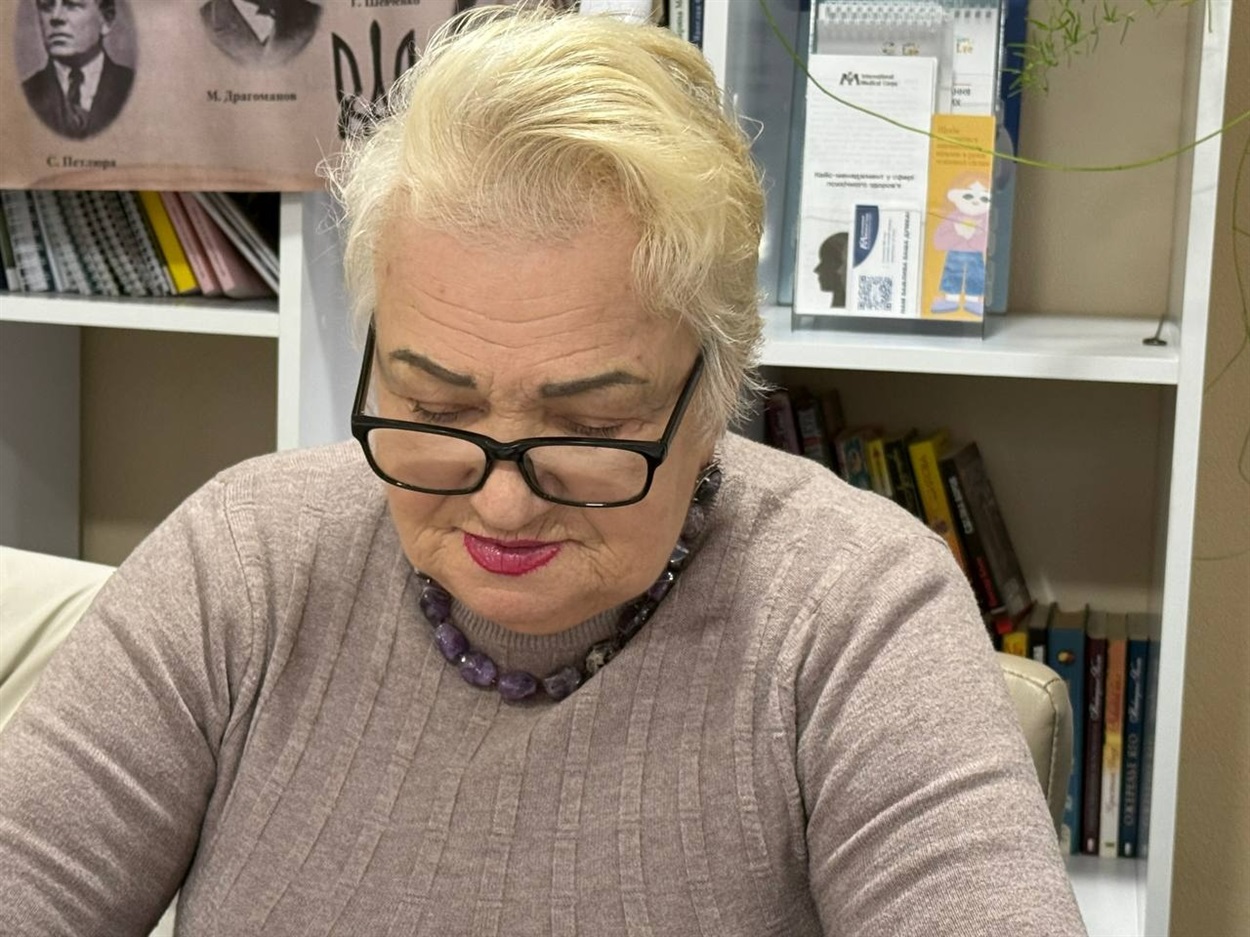 Олена Надутенко