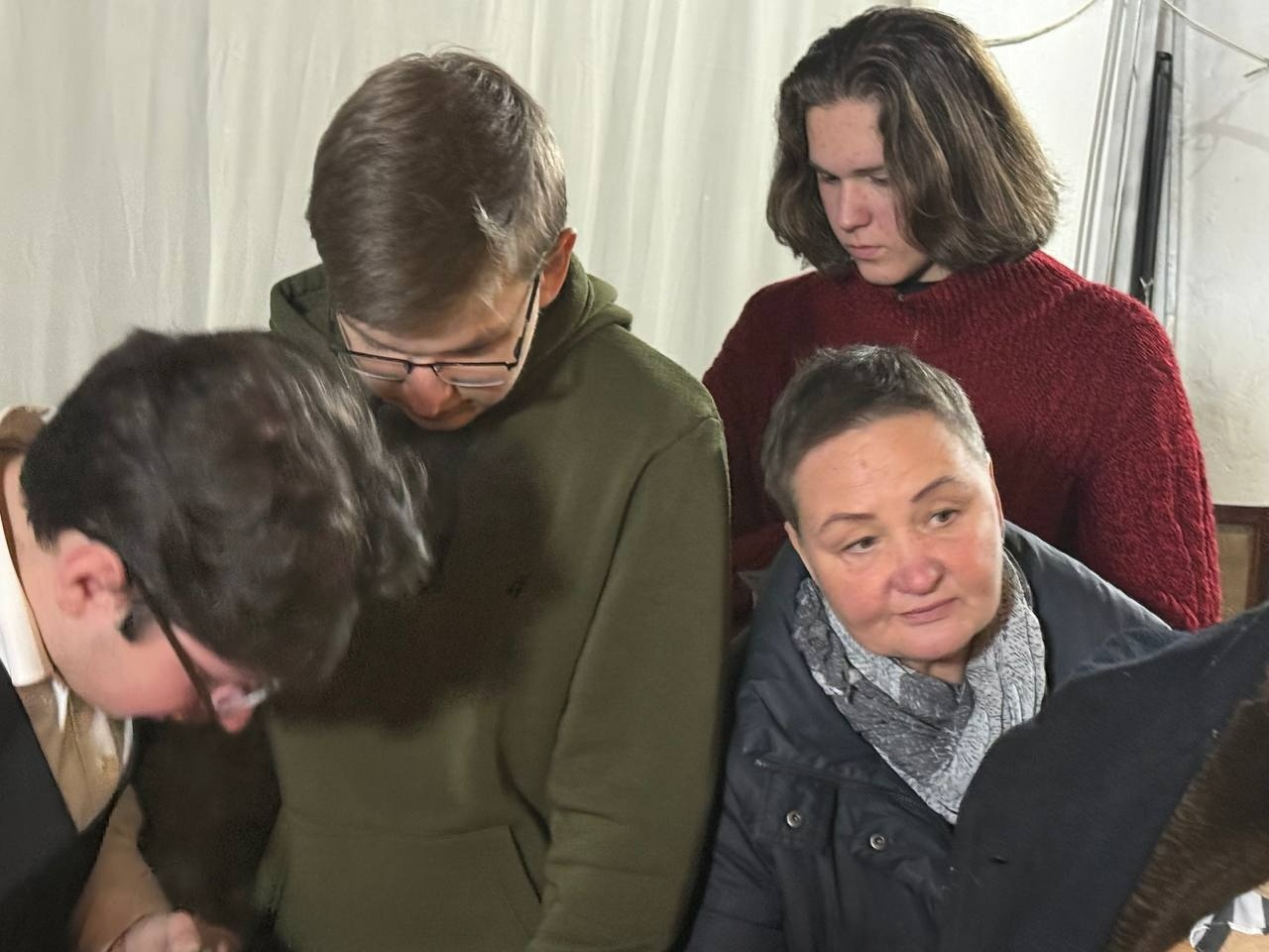 Огорнуті пам’яттю: у Первомайську відбувся перформанс «Захищені» Галини Андрусенко