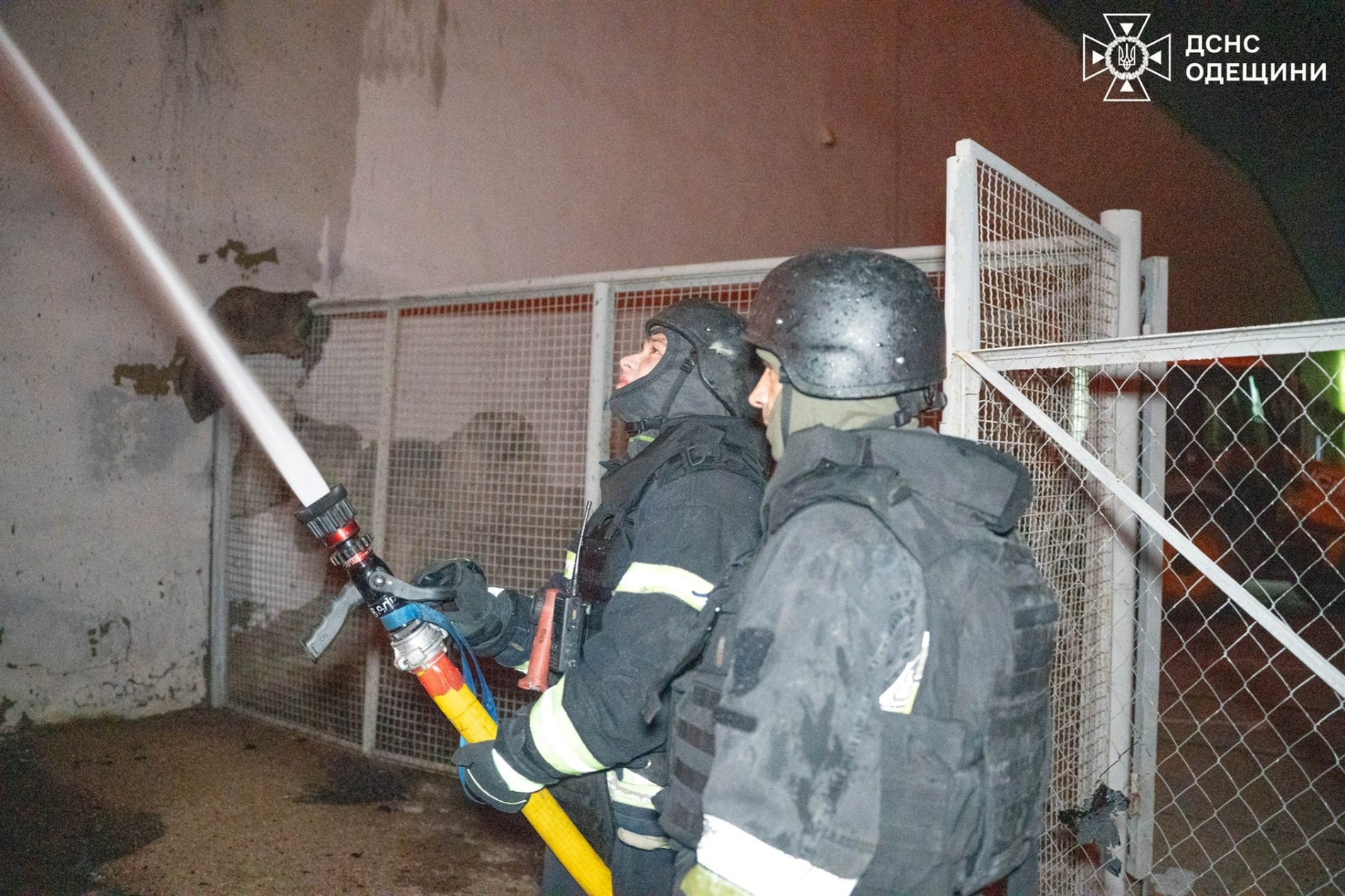 Росія атакувала Одещину дронами: масштабна пожежа на складах