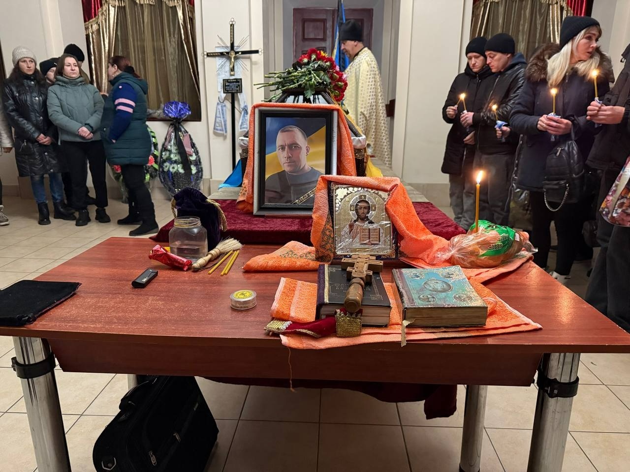 У Первомайську провели в останню путь захисника України Романа Гранковського