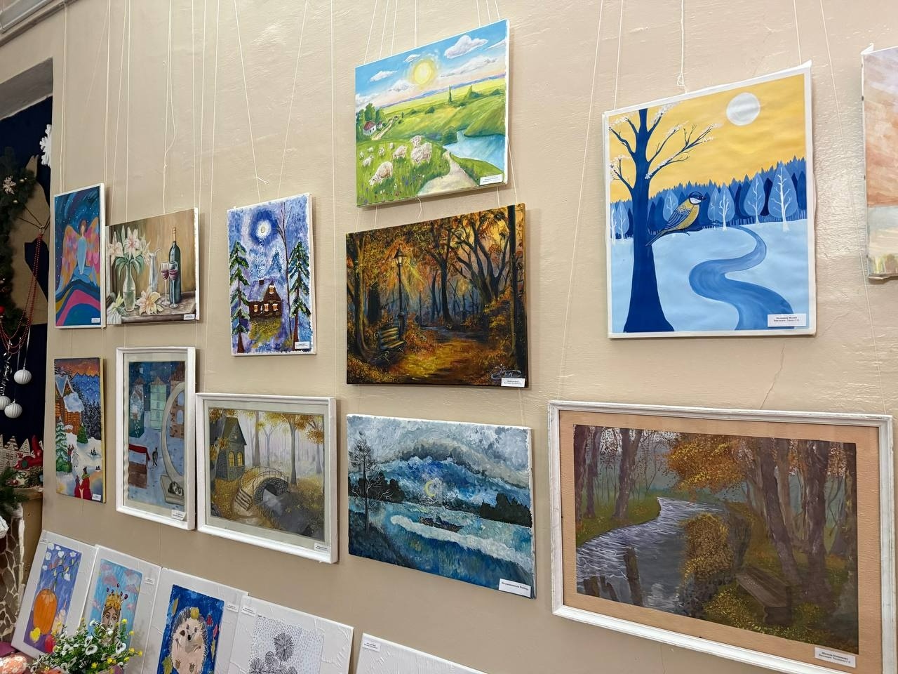 У Первомайській школі мистецтв відкрили зимову виставку учнівських робіт