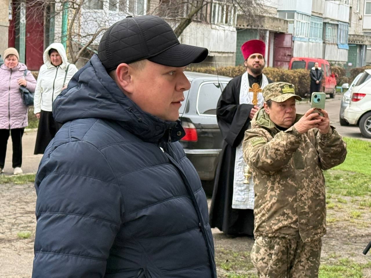 Меморіальну дошку Костянтину Щербаченку відкрили на будинку, де він жив у Первомайську