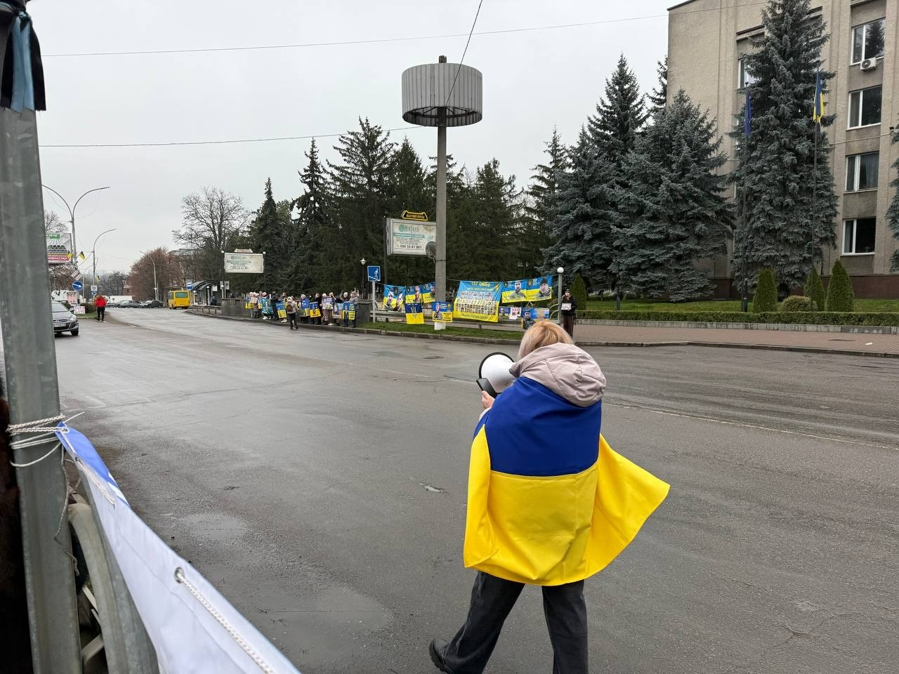 У Первомайську відбулася остання у 2025 році акція на підтримку полонених та зниклих безвісти