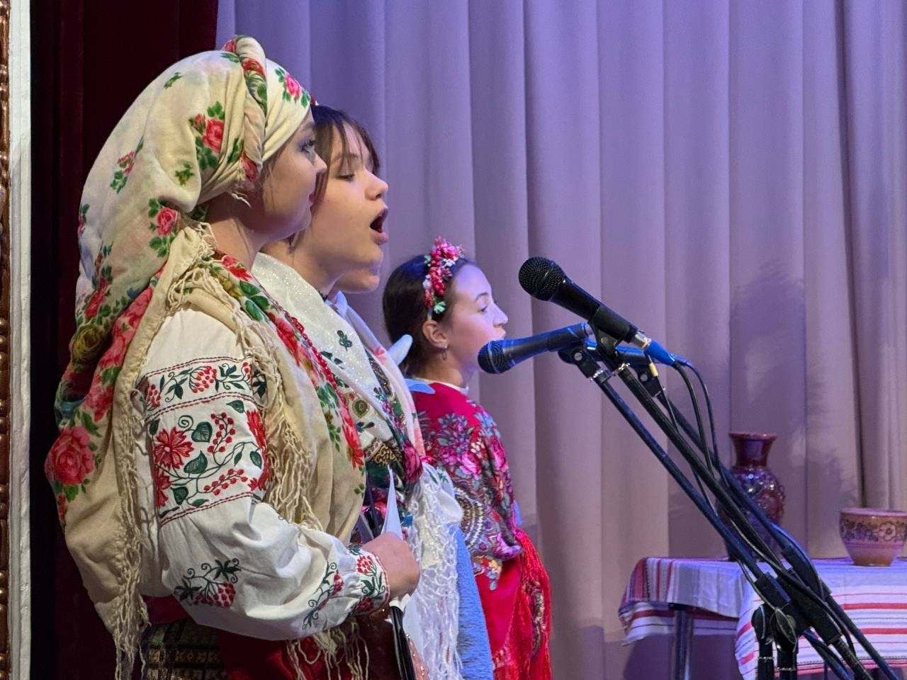 Первомайськ колядує: у Центрі Зарницької відбулося «Пісенне Різдво»