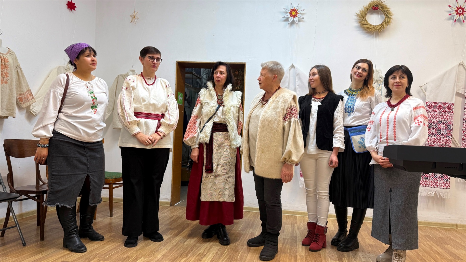 Благодійний ярмарок, коляда і вертеп: репортаж з «Різдва для нескорених» у Первомайську