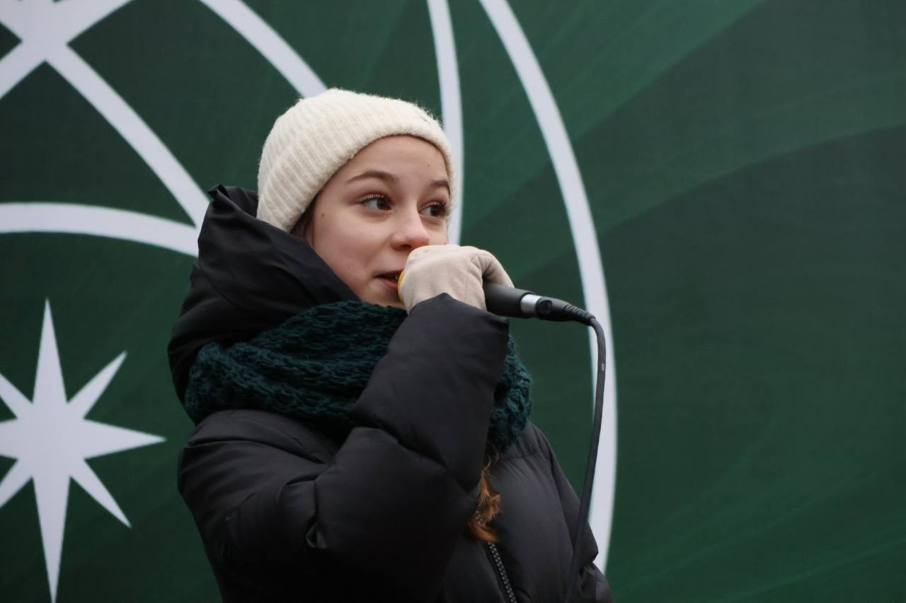 Благодійний ярмарок, коляда і вертеп: репортаж з «Різдва для нескорених» у Первомайську