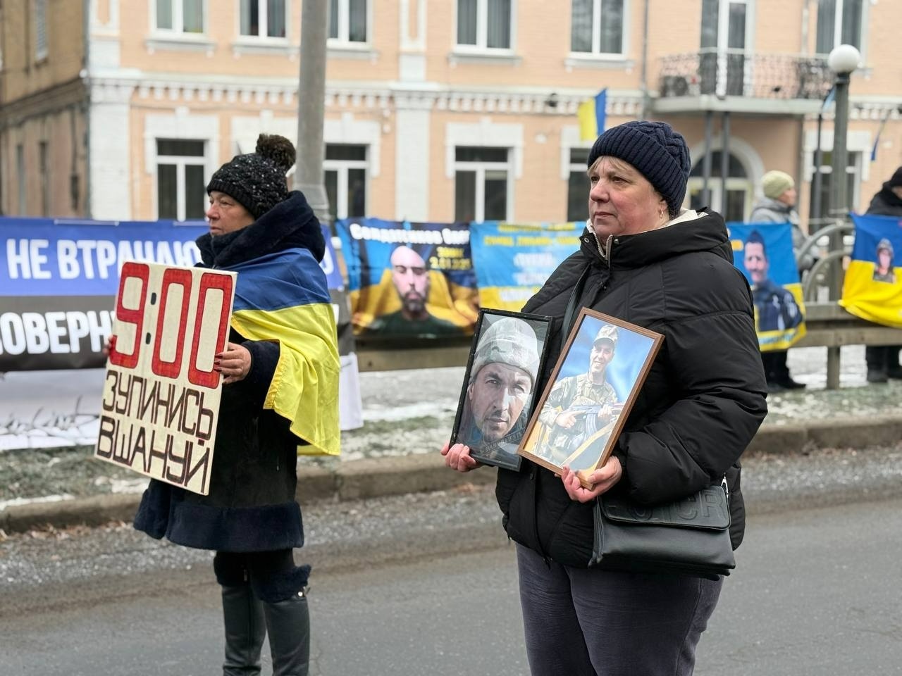 Новин майже немає: у Первомайську пройшла акція на підтримку полонених і зниклих безвісти
