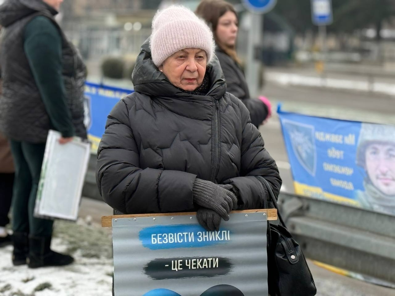 Новин майже немає: у Первомайську пройшла акція на підтримку полонених і зниклих безвісти