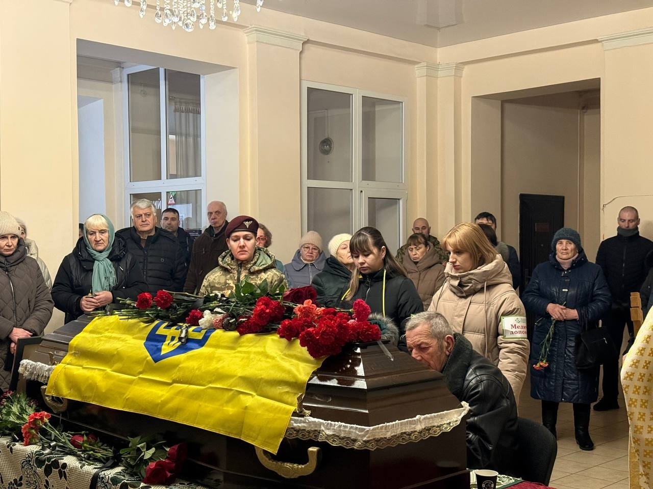Первомайськ попрощався із загиблим бойовим медиком Євгеном Єскіним