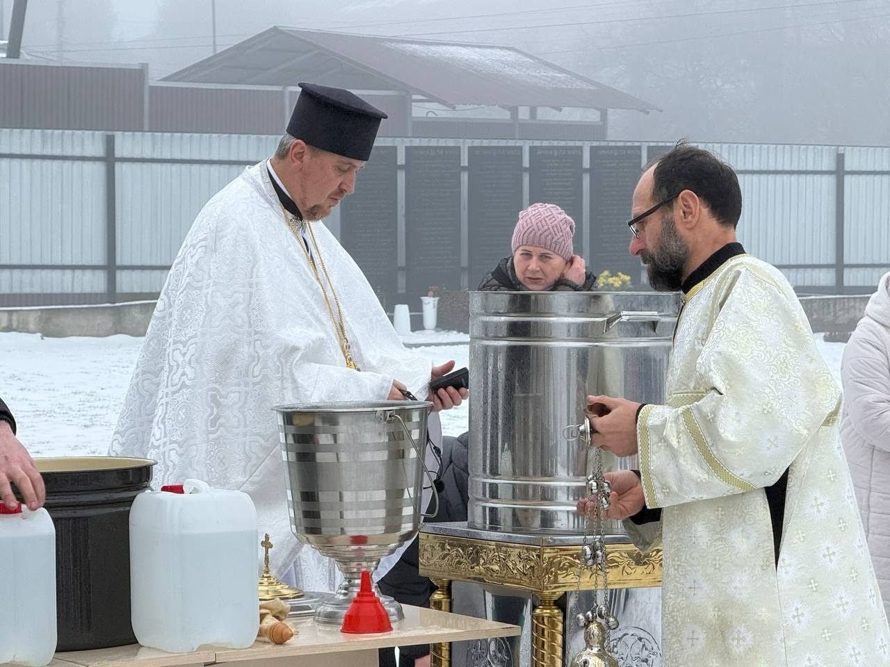 Молитва за Україну об’єднала громаду: у Первомайську відзначили Водохреща