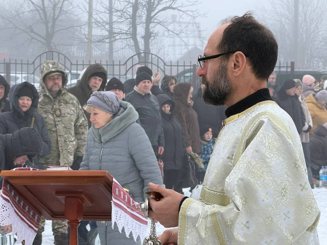 Молитва за Україну об’єднала громаду: у Первомайську відзначили Водохреща
