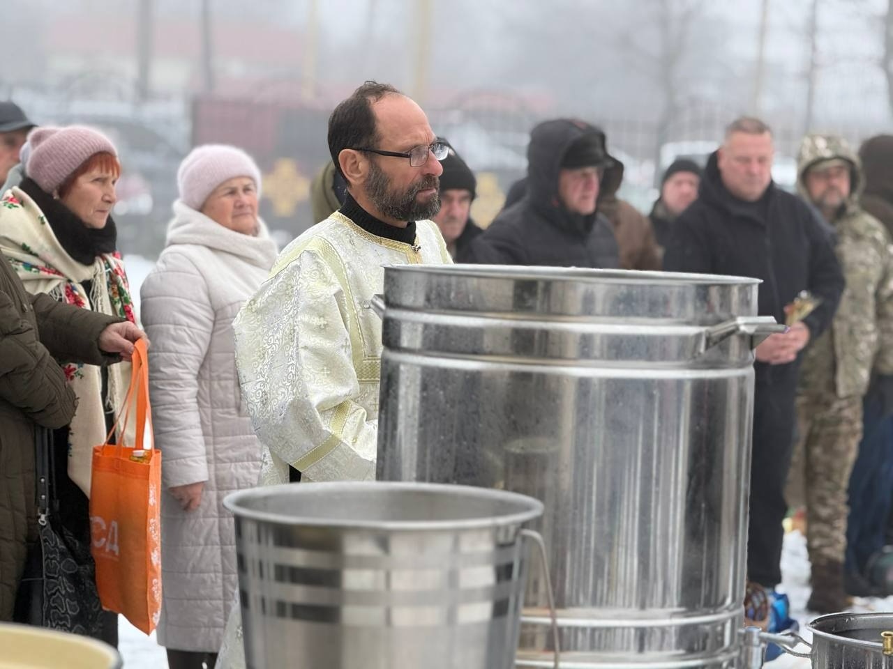 Молитва за Україну об’єднала громаду: у Первомайську відзначили Водохреща