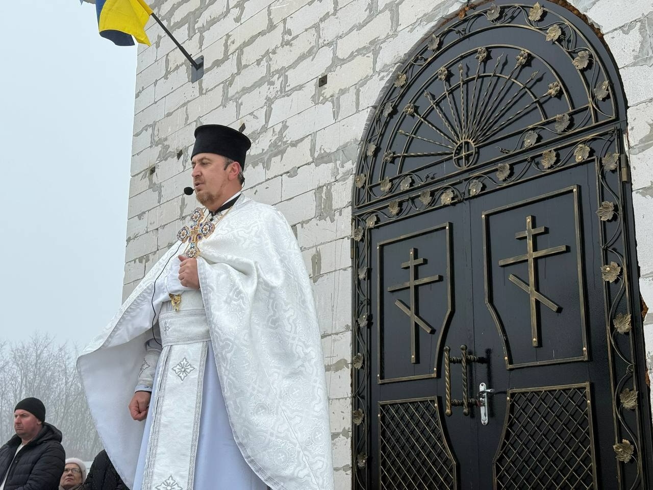 Молитва за Україну об’єднала громаду: у Первомайську відзначили Водохреща