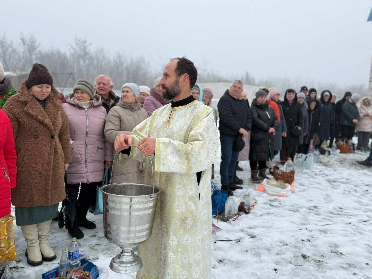 Молитва за Україну об’єднала громаду: у Первомайську відзначили Водохреща