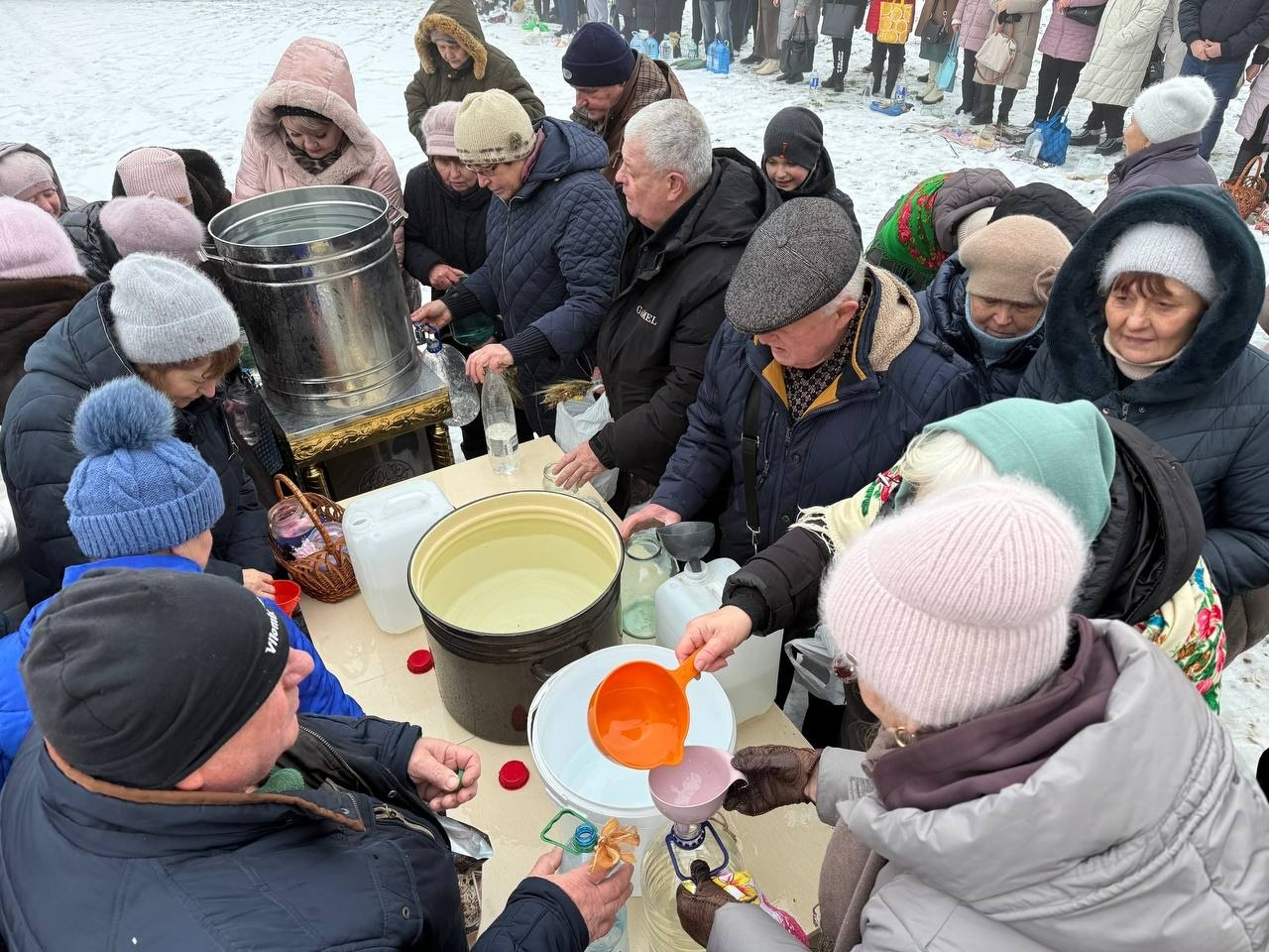 Молитва за Україну об’єднала громаду: у Первомайську відзначили Водохреща