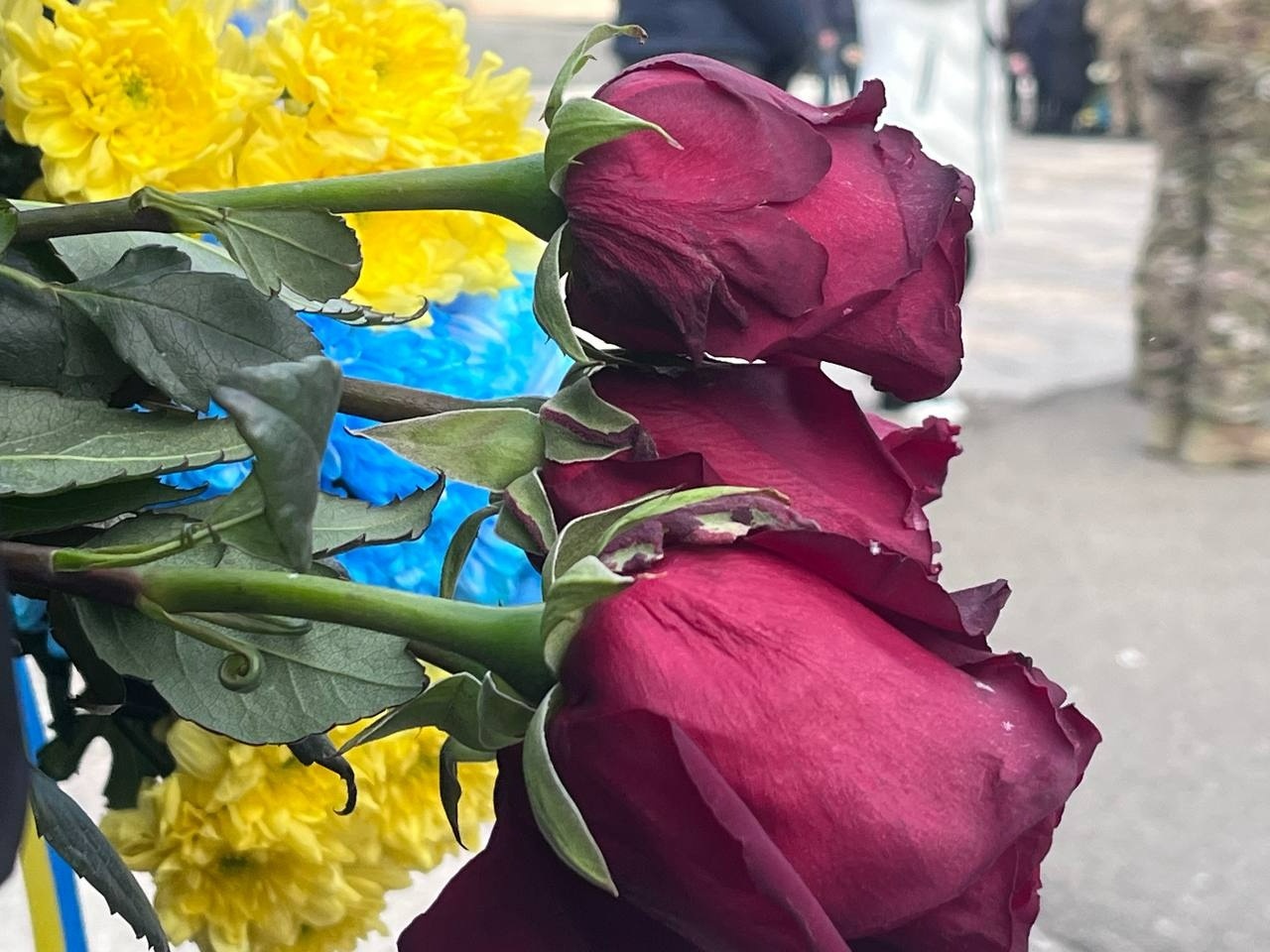 Первомайськ попрощався із загиблим воїном Вадимом Сніжинським