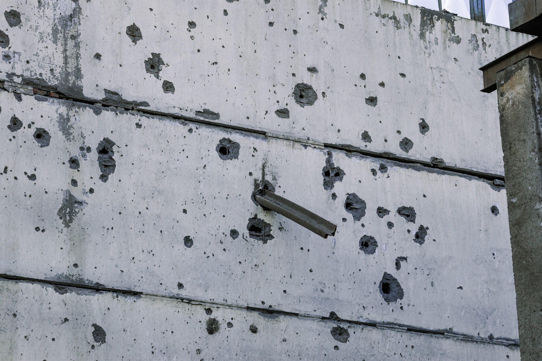 Супергерої, як вони є. Подвиг українських енергетиків у фоторепортажі