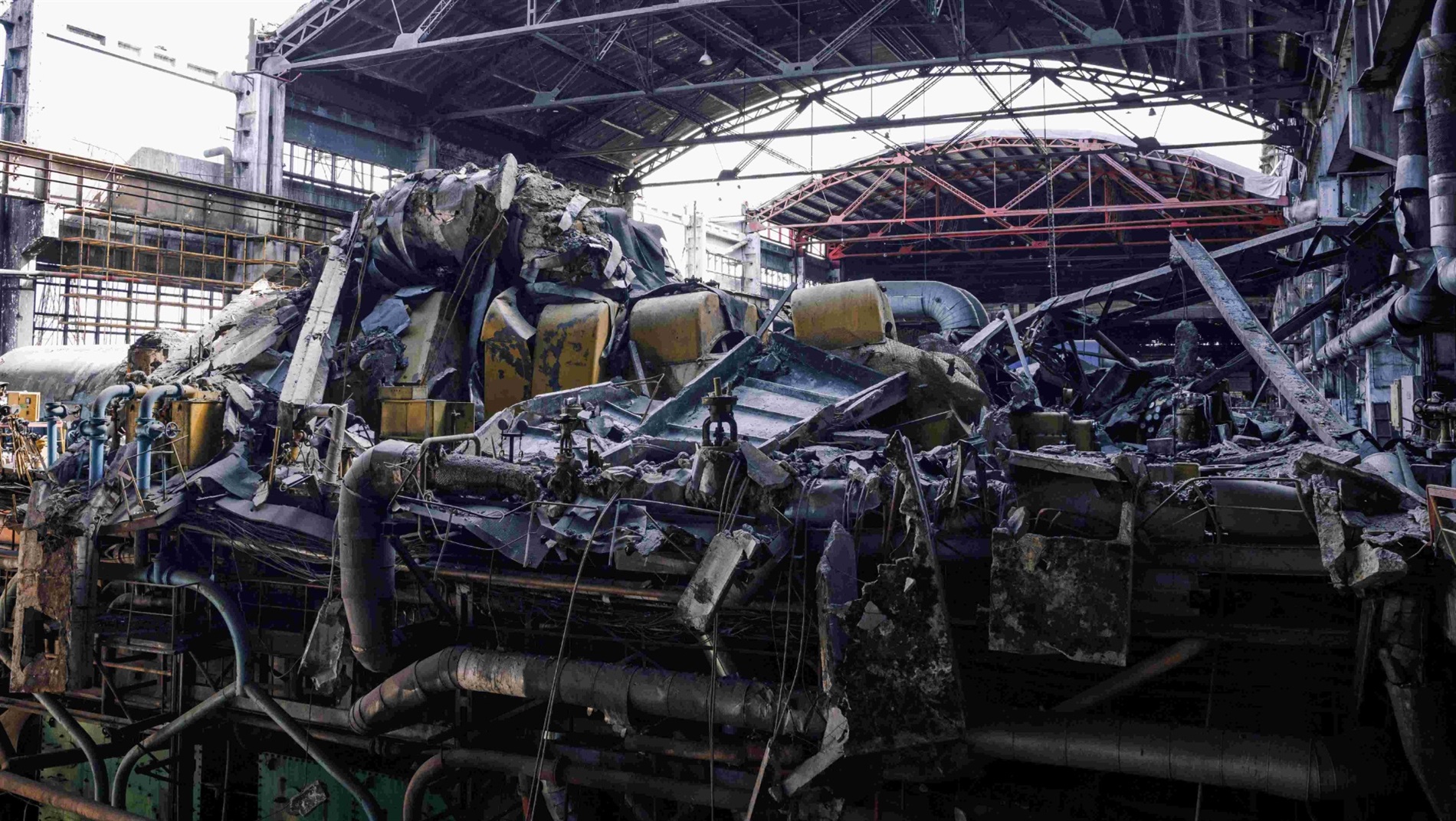 Супергерої, як вони є. Подвиг українських енергетиків у фоторепортажі