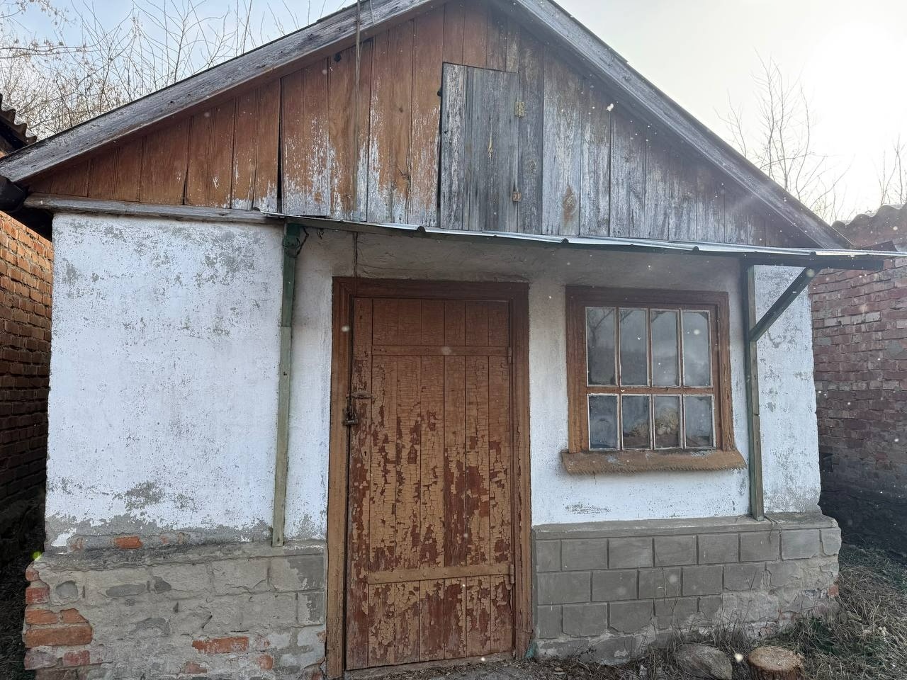 Без опікуна, у житлі без тепла та вбиральні: історія виживання родини Васильченків із Первомайська