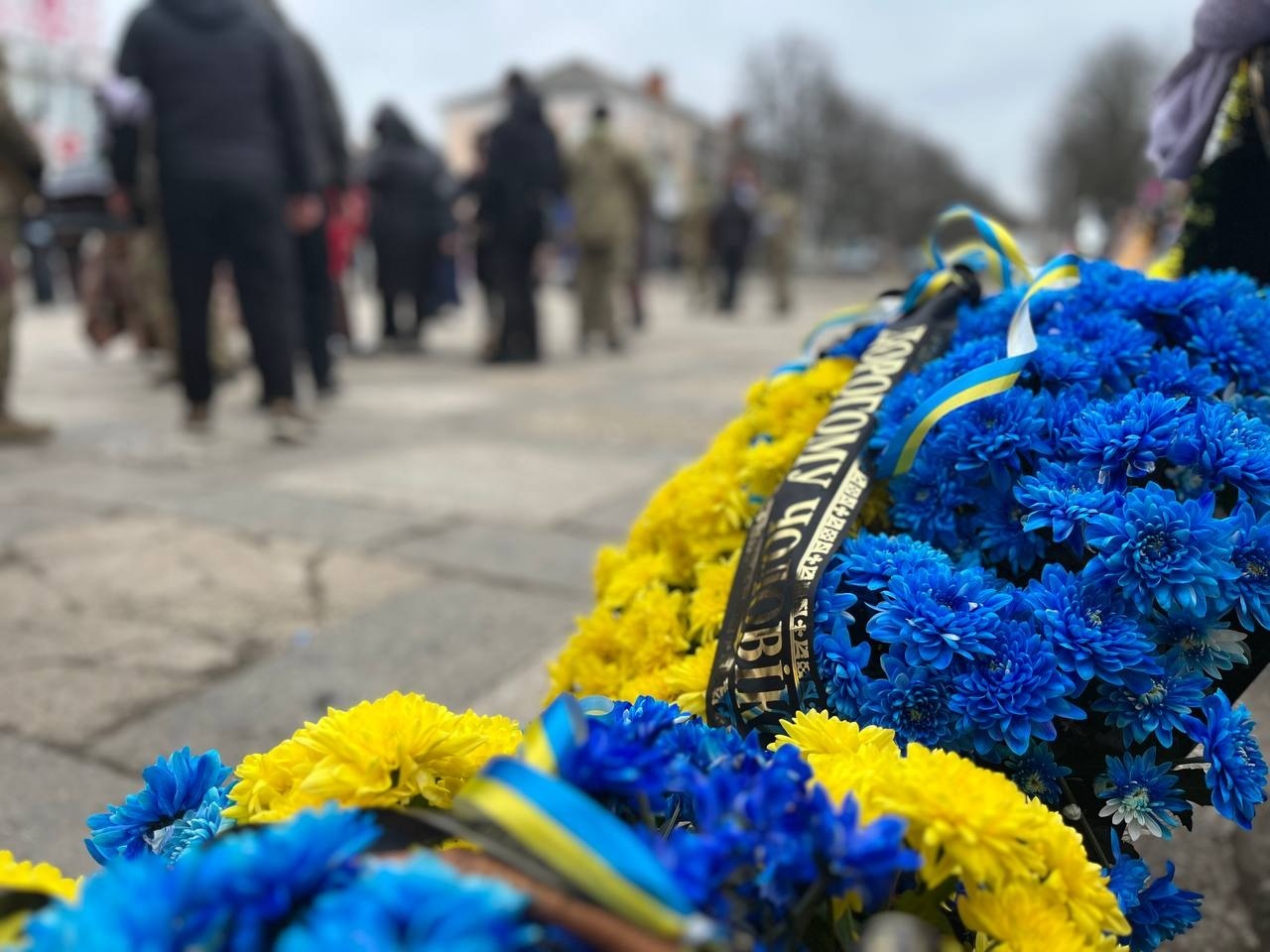 Первомайськ попрощався із захисником Сергієм Драганом