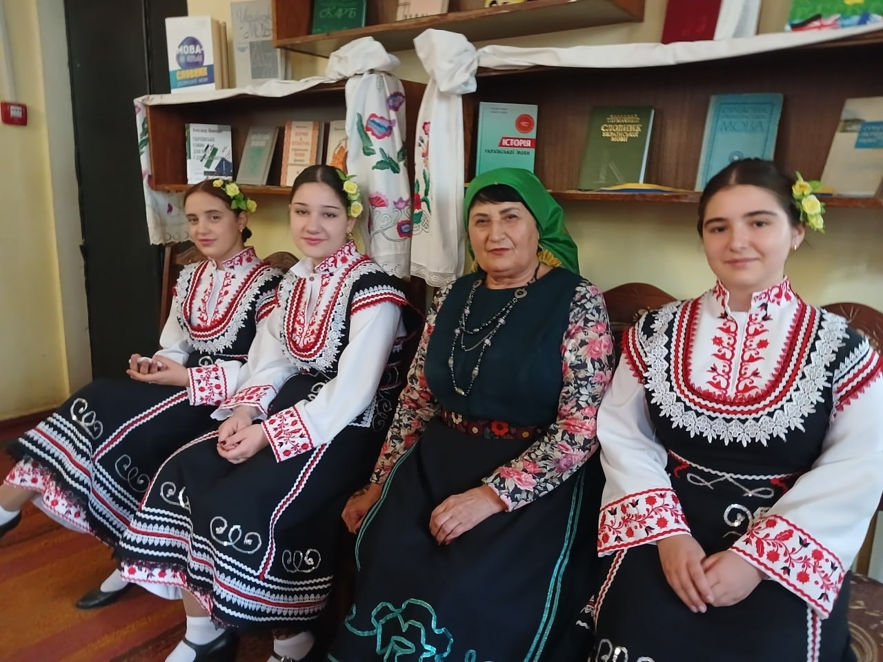«Гудять» уже понад сорок років: як у Вільшанці зберігають болгарську пісню попри війну і холод