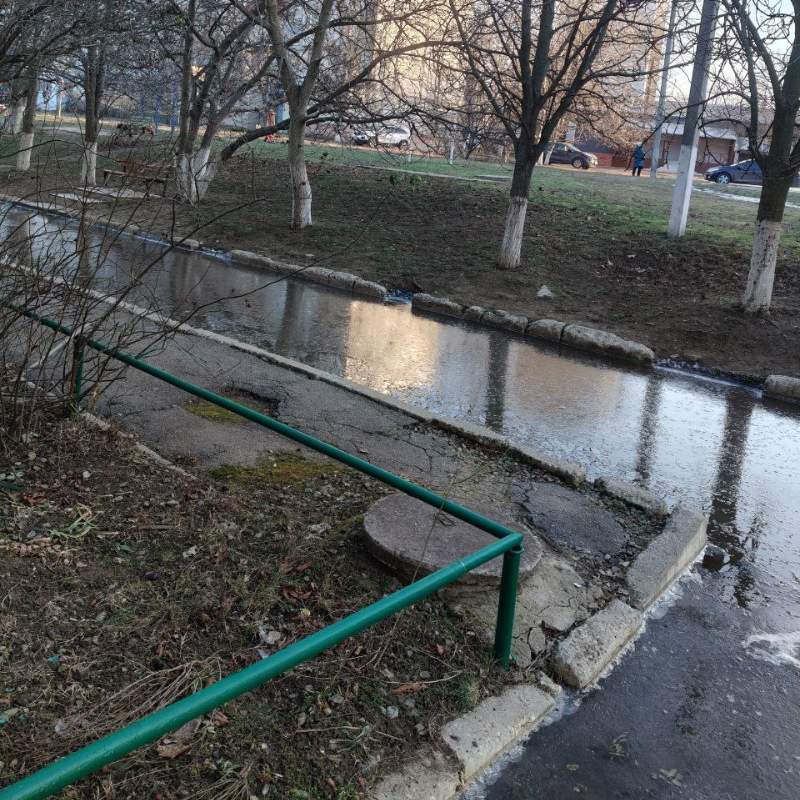Будинок у воді: як аварія на Рожевій у Первомайську оголила слабкі місця системи і силу громади