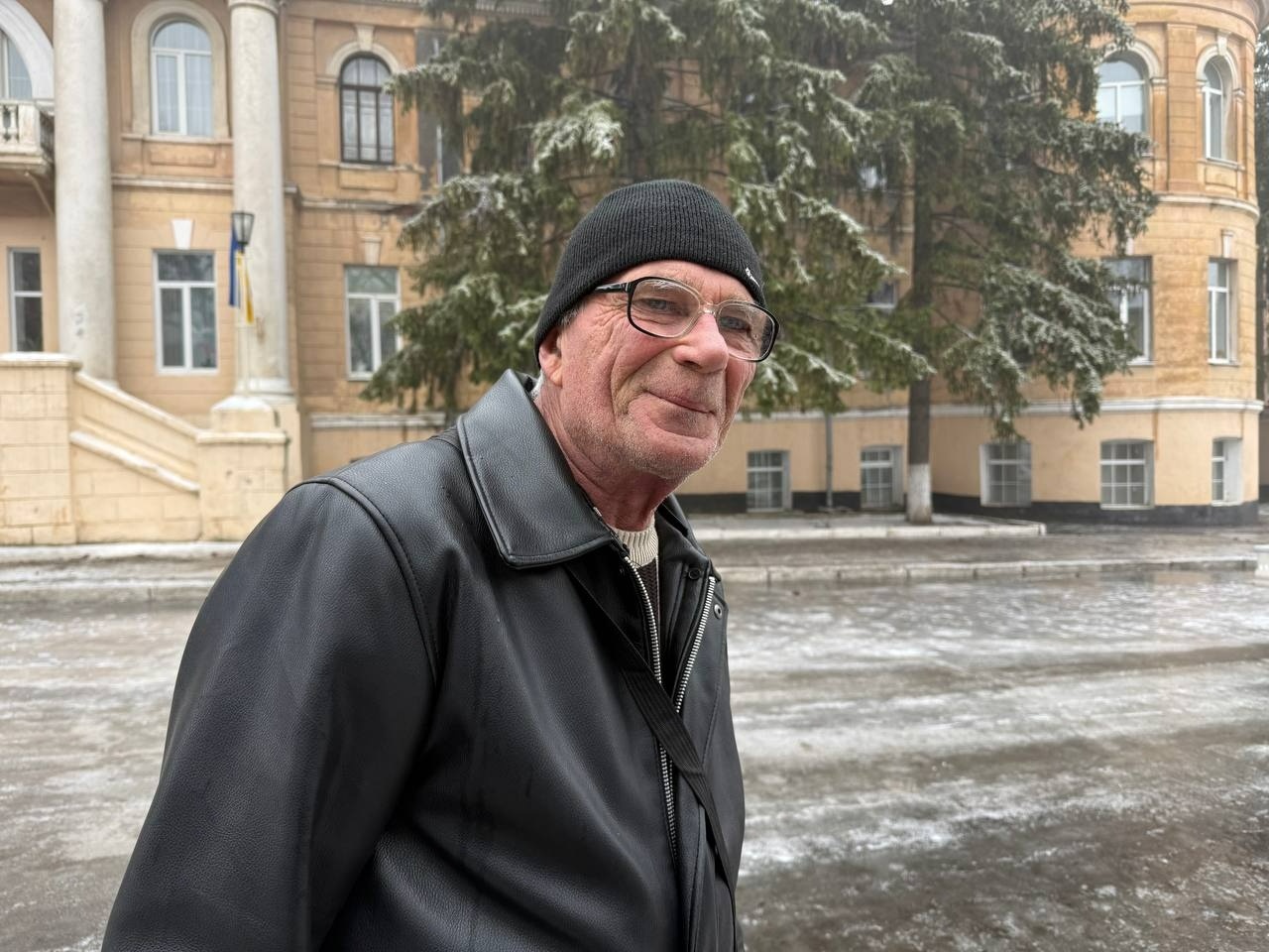 Ожеледиця у Первомайську 28 січня: як містяни добиралися до центру та долали наслідки негоди