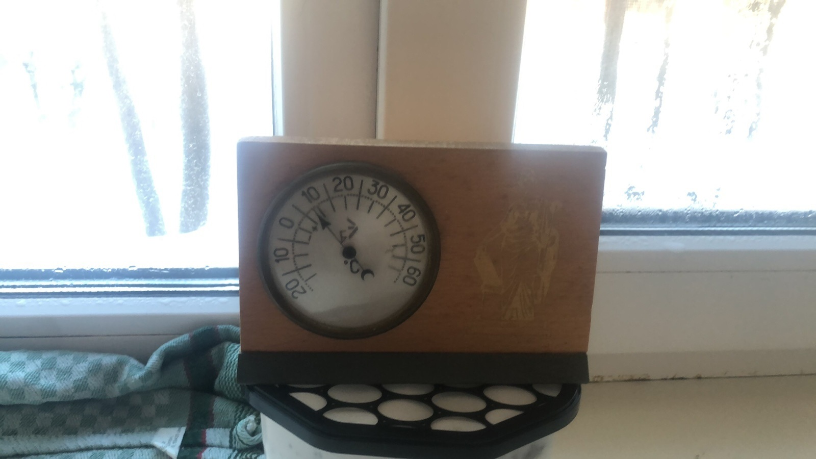 Третю добу без електрики через аварію: мешканці будинку в Первомайську звернулися до журналістів