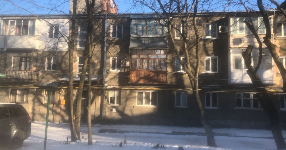 Третю добу без електрики через аварію: мешканці будинку в Первомайську звернулися до журналістів