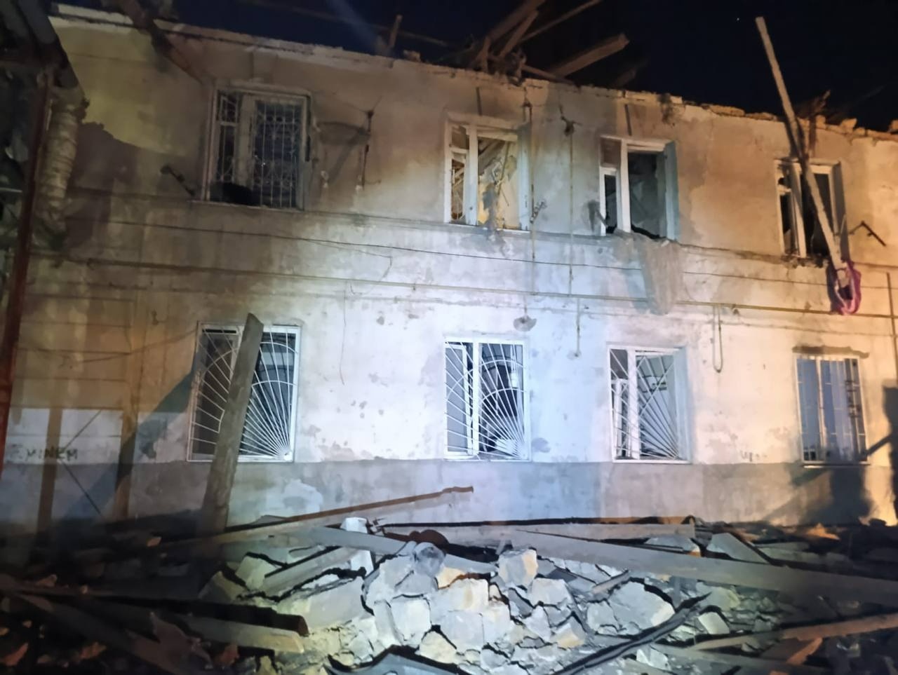 Атака на Одесу: пошкоджені понад 20 будинків, є поранені