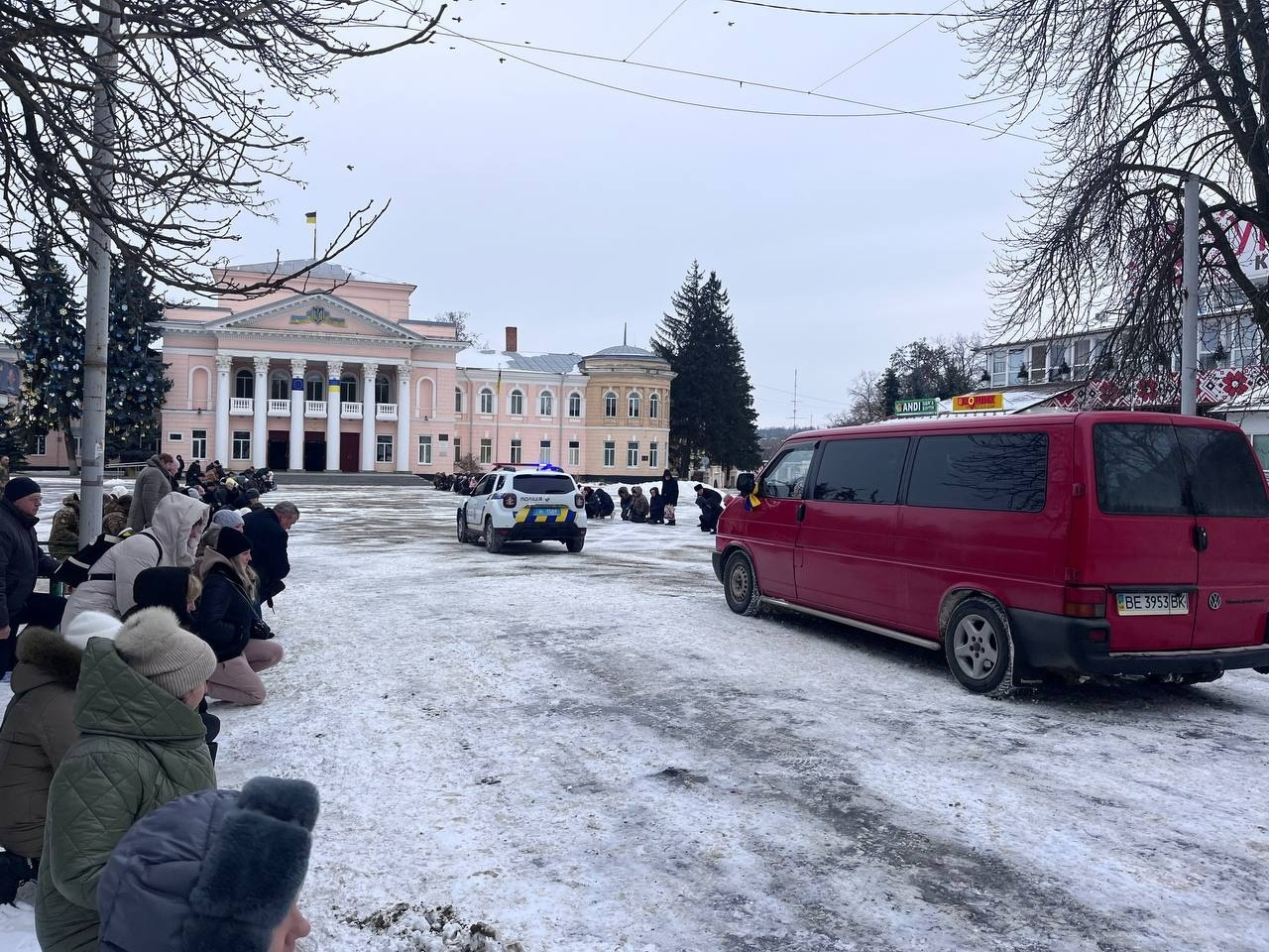 Первомайськ попрощався з воїном Русланом Конченком