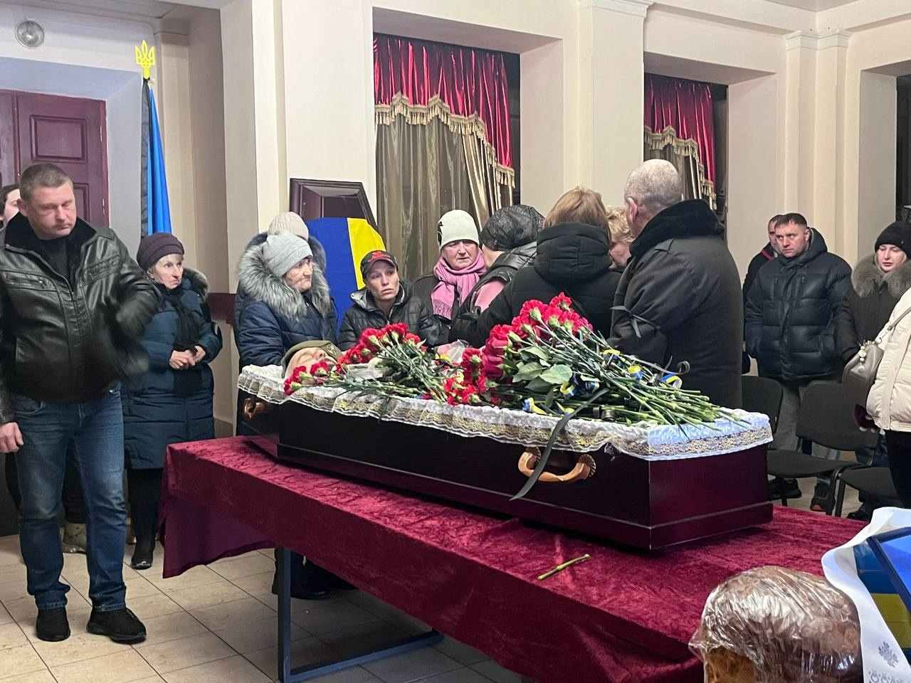 Первомайськ попрощався з воїном Русланом Конченком