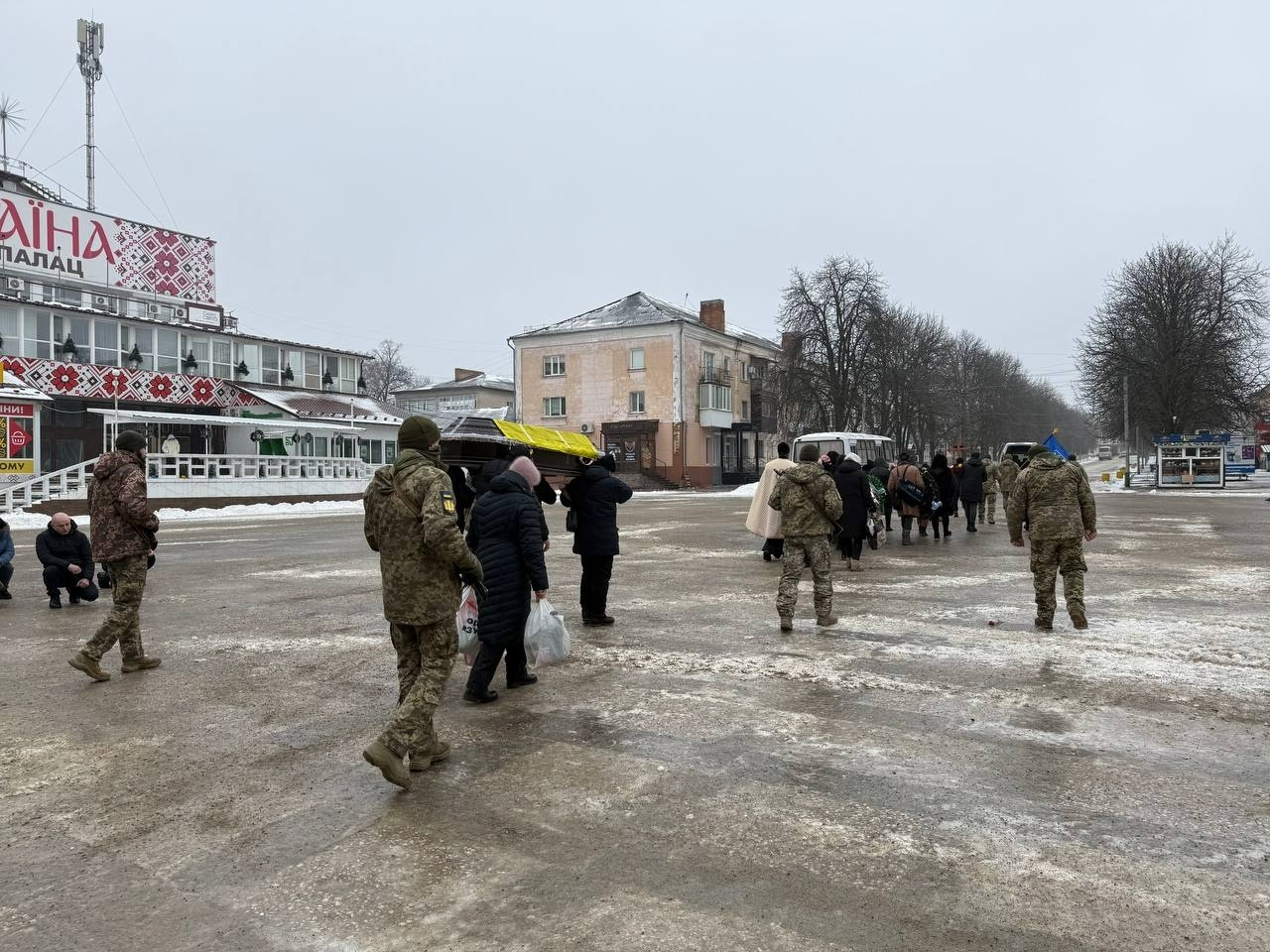 Первомайськ попрощався із захисником України Олександром Щербанем