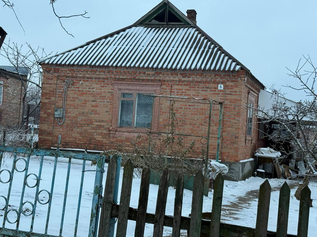 «Ми виїхали з однією сумкою»: подружжя з Донеччини шукає дім на Первомайщині та потребує допомоги