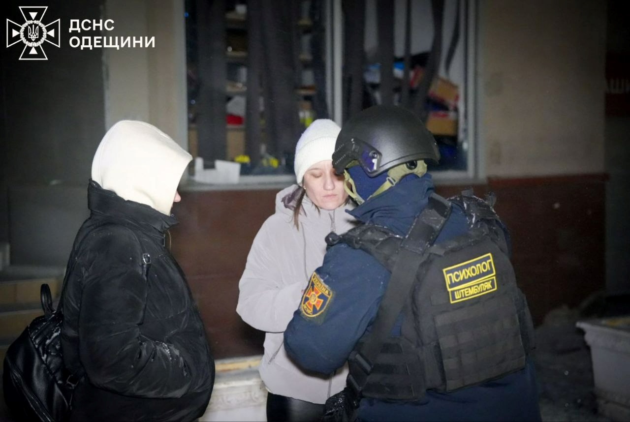 Ворожа атака на Одесу: є загиблий, поранені та зруйнована інфраструктура
