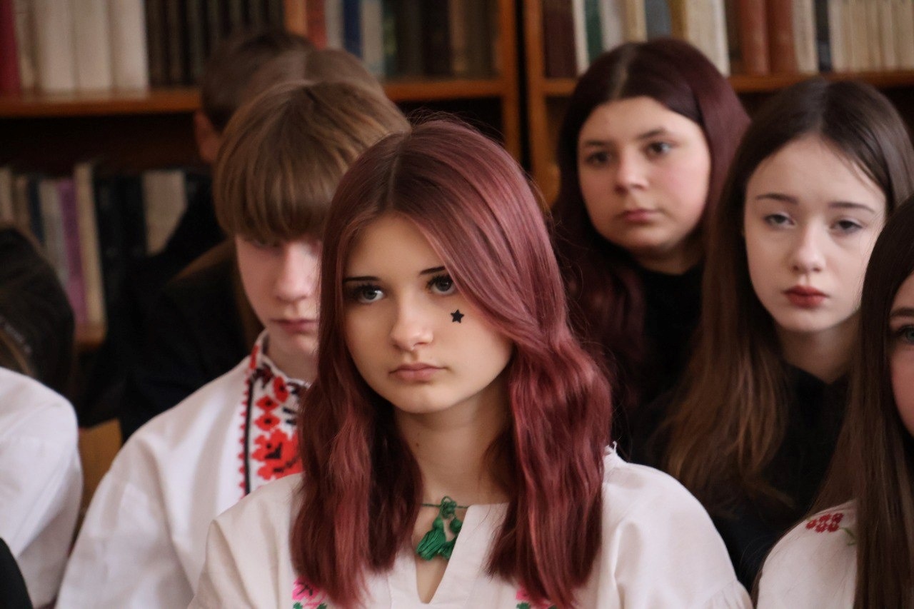 Герої серед нас: як пройшла презентація книги Наталії Клименко у Первомайській гімназії №9