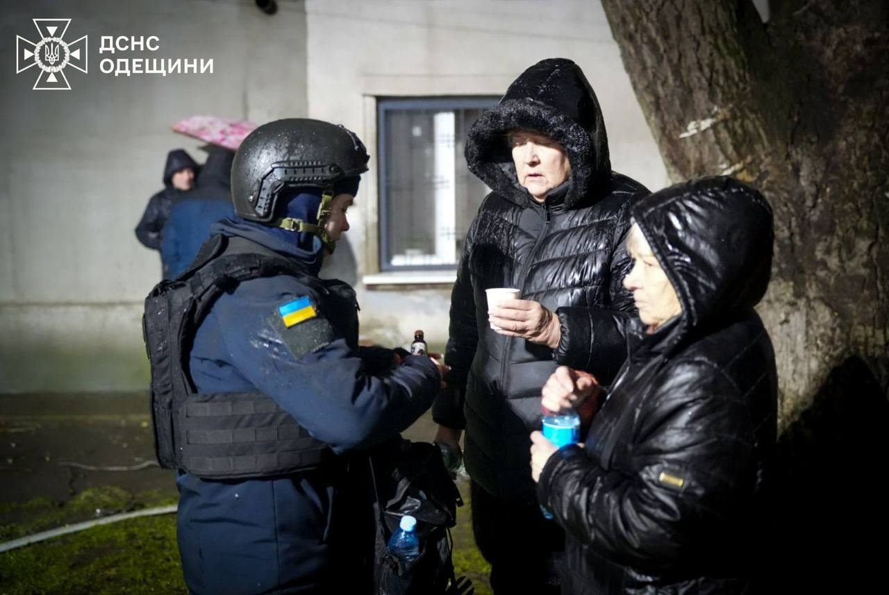 Вночі Одеса знову опинилася під ударом: під завалами будинку загинула жінка