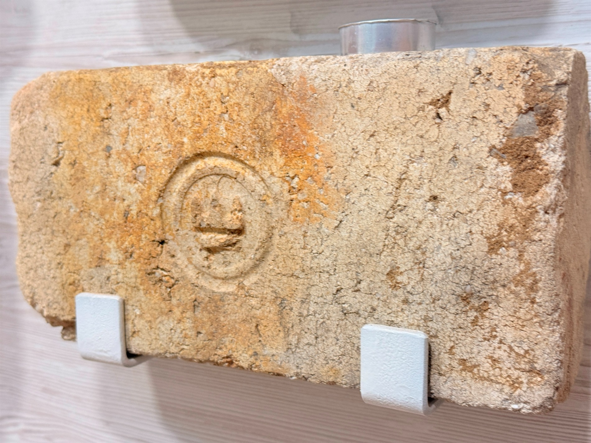 «Кожна цеглина — це окрема книга»: як старовинна цегла розповідає історію Первомайська і України