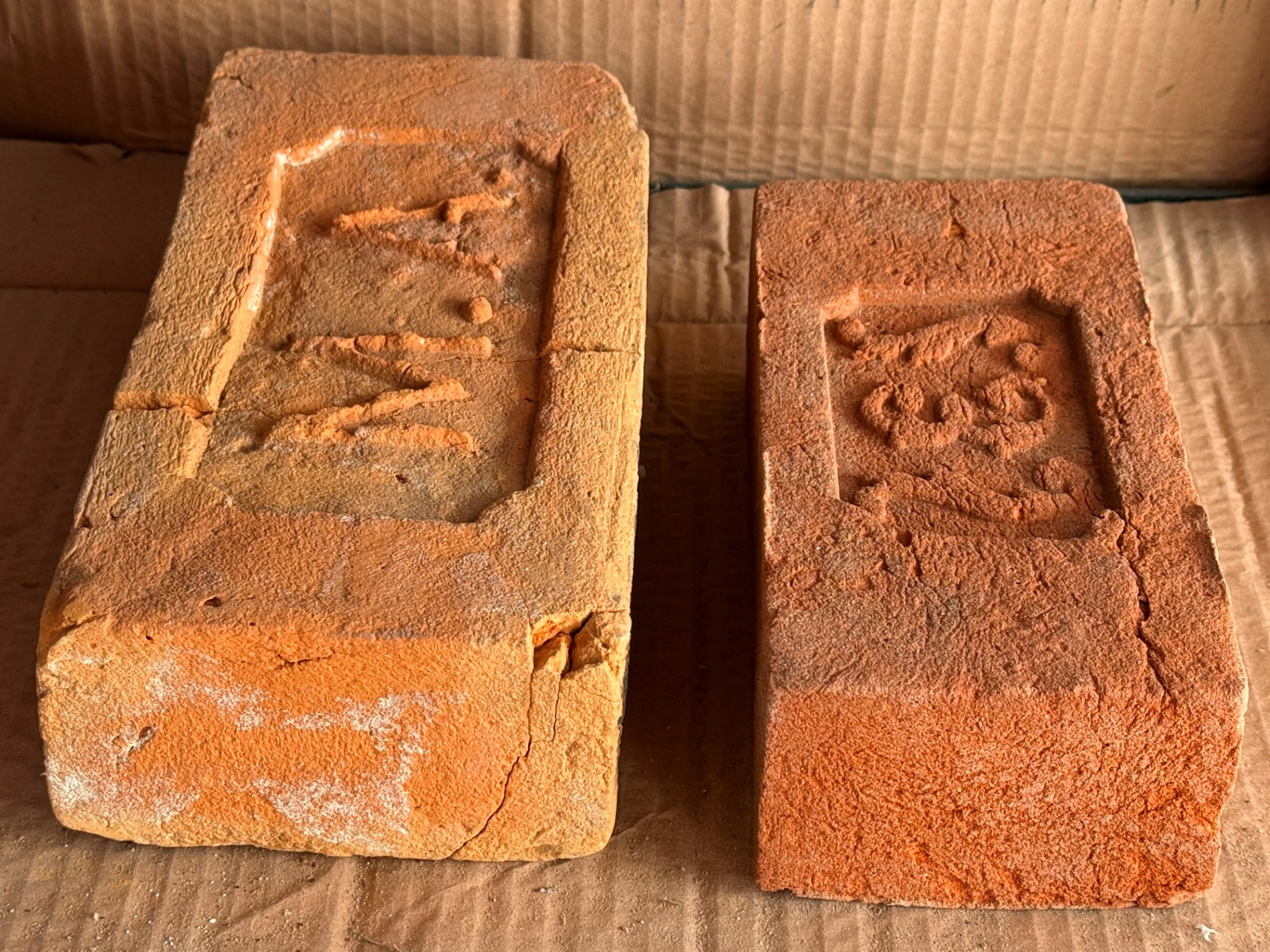 «Це все — шматки історії, яку треба зберегти»: тисяча цеглин колекціонера зі Львова