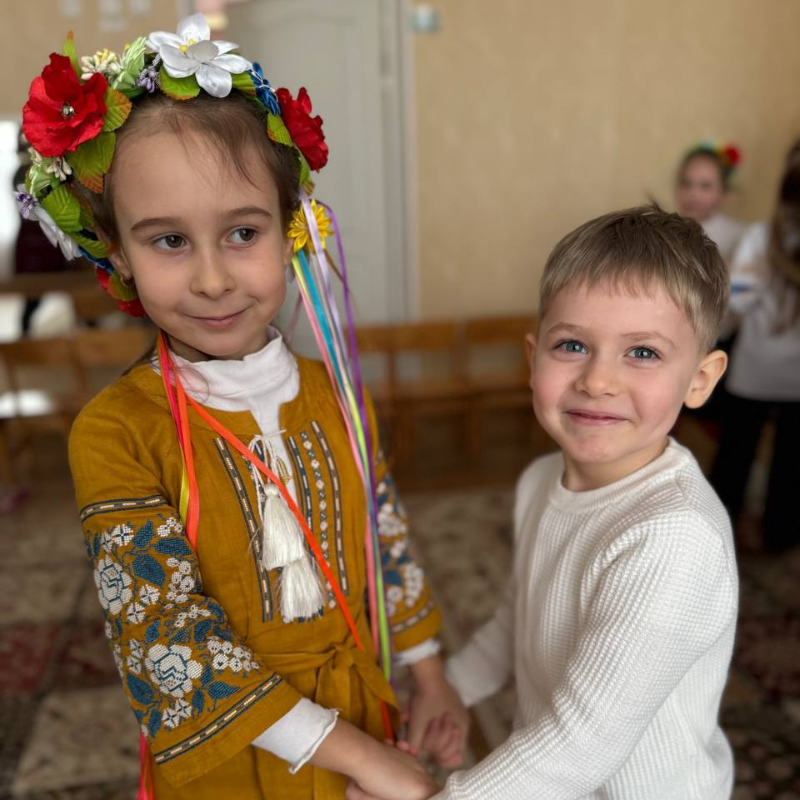 У «Ластівці» провели літературний марафон до Дня рідної мови: пишуть первомайські педагоги