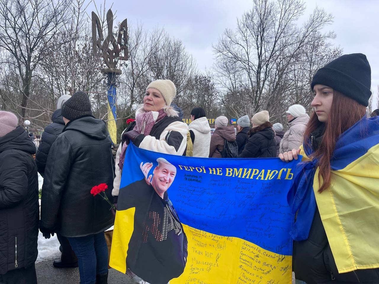 Первомайськ вшанував жертв війни у четверту річницю повномасштабного вторгнення