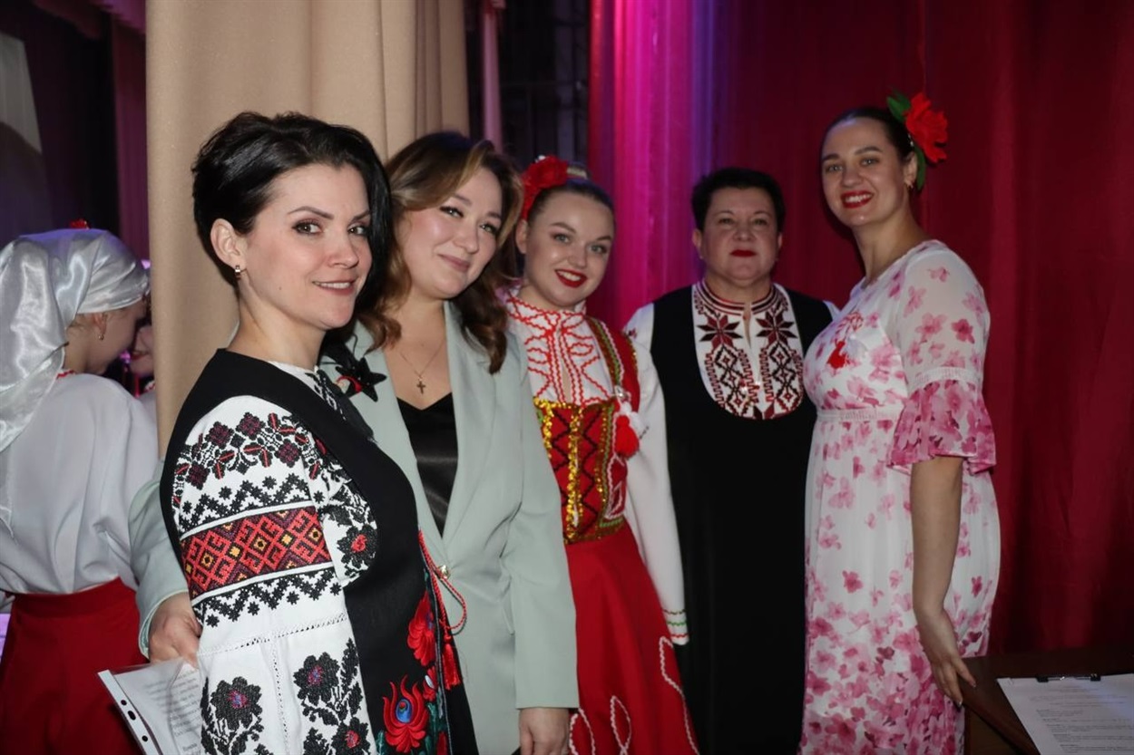 Весна, що гуртує: як Баба Марта зібрала болгарську громаду в Первомайську