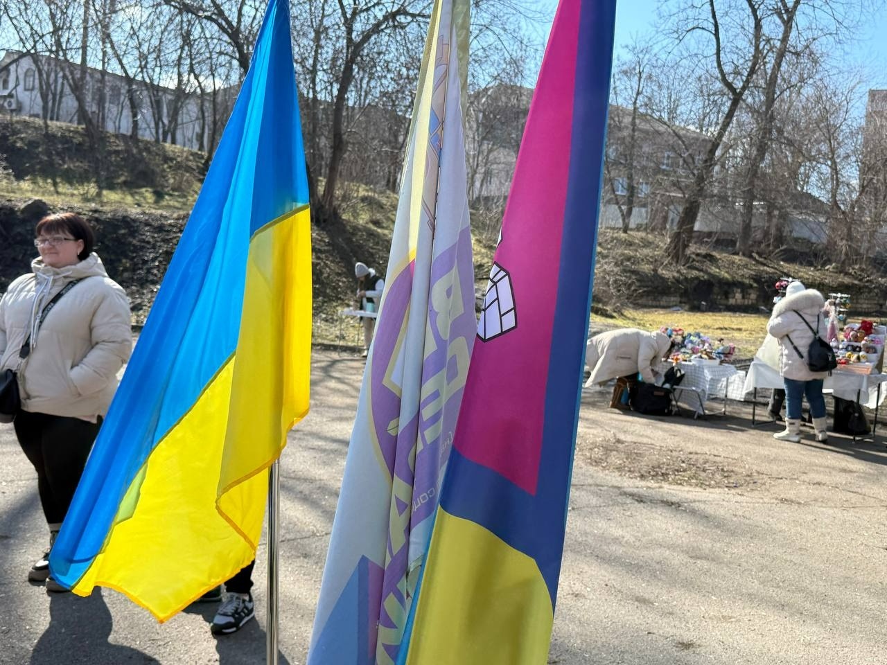 Ярмарок, поні та службові собаки: у Первомайську провели благодійне свято на підтримку військових