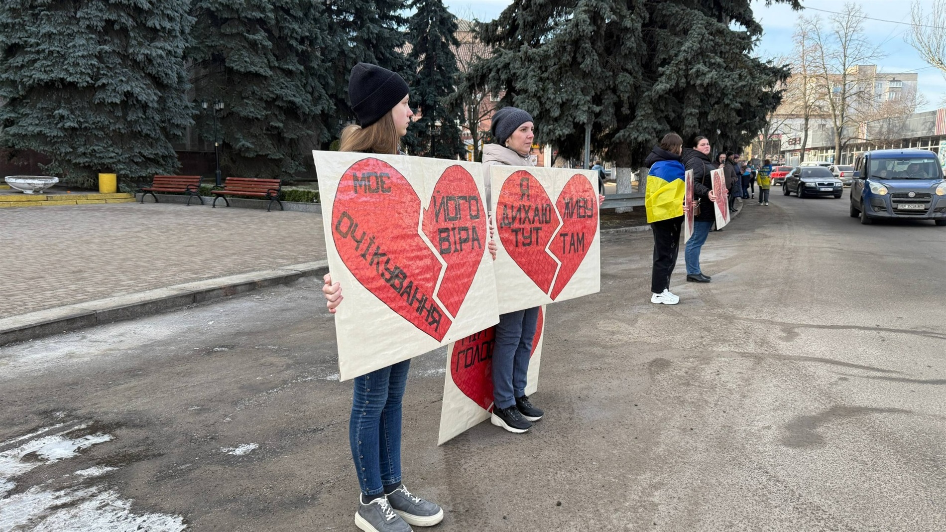 «Полон вбиває. Не мовчи»: Первомайськ знову вийшов на мирну вуличну акцію